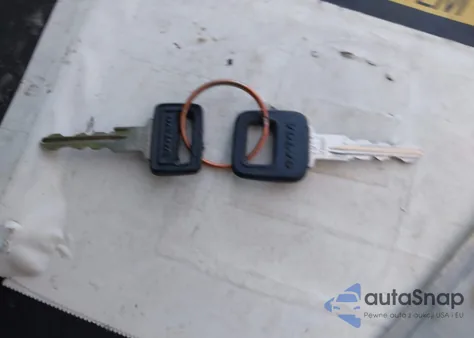 1994 Volvo 940 z USA, uszkodzony, nr VIN YV1JS8317R1148486